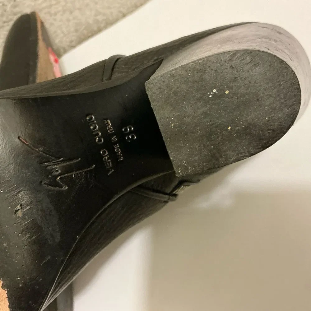 Giuseppe Zanotti Black Leather Ankle Booties size 39